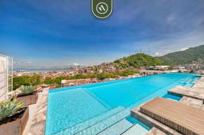 1BR Condo with Private Balcony - Rooftop Pool